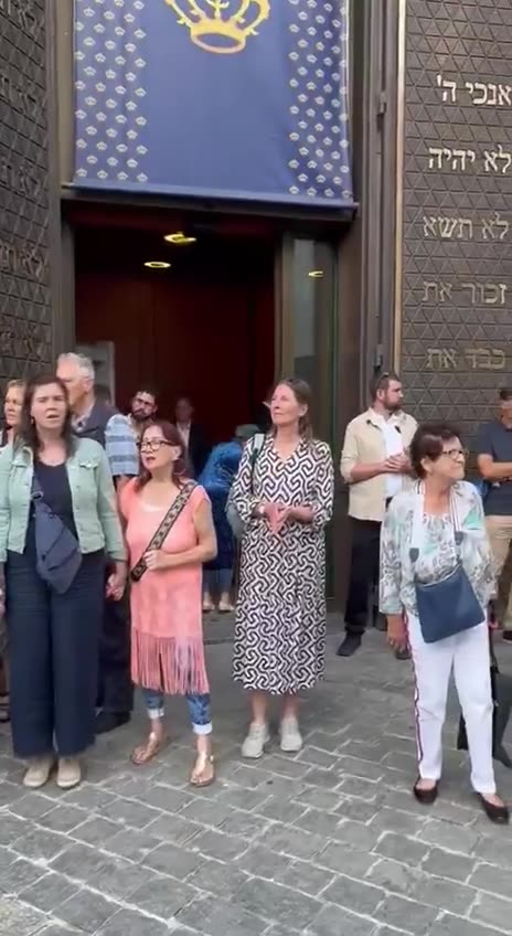 Hundreds of mostly Christians in Munich, Germany, formed a human chain around a synagogue