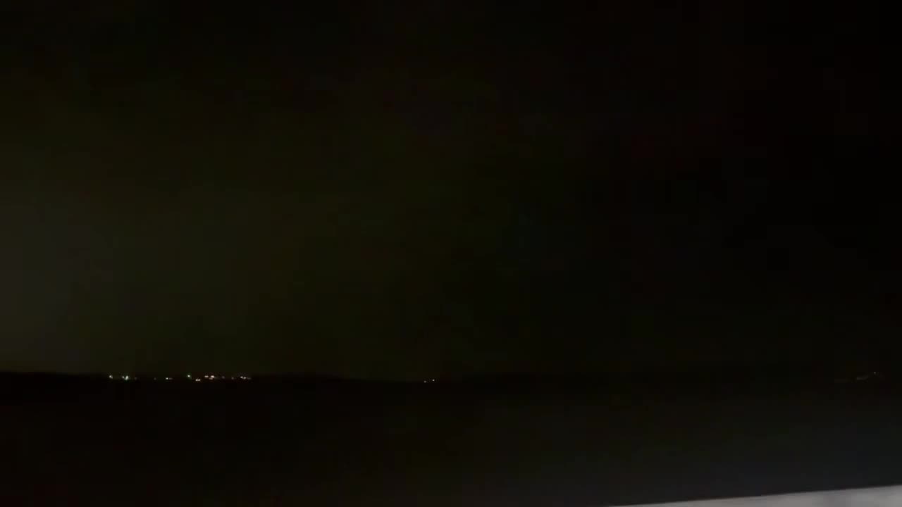 Low large wall cloud on tornado warned storm approaching Bakersfield MO