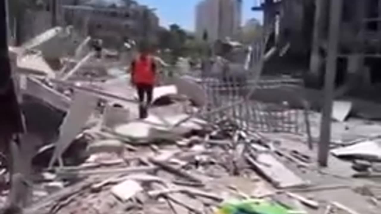 IsraHell Tel Aviv Diamond District in ruins from Iran strikes