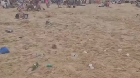 It's not fourth world, it's Bournemouth beach, UK 👀