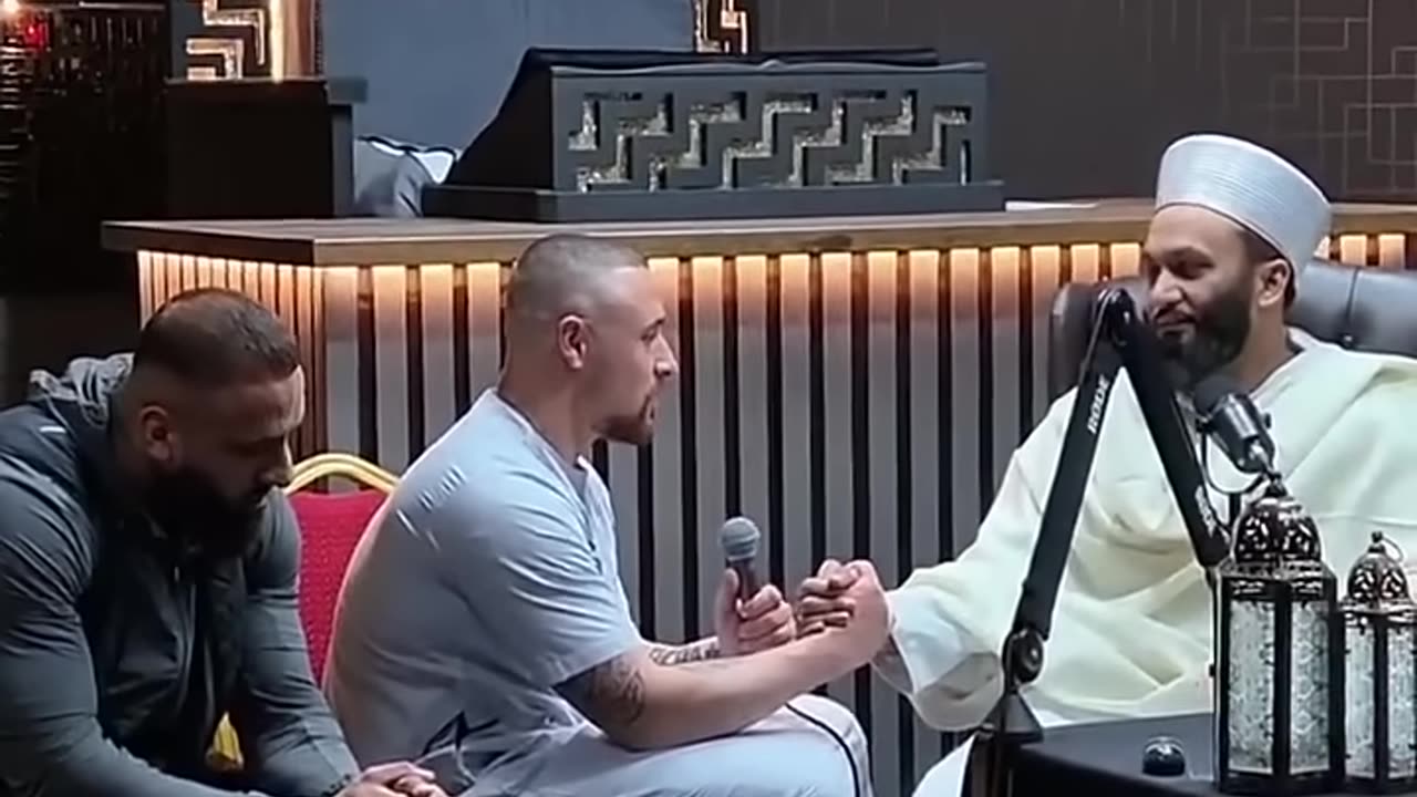 7 more Non-Muslims Accept Islam _ with Shaykh Saqib Iqbal
