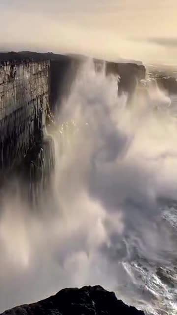 Magnificent power🌊