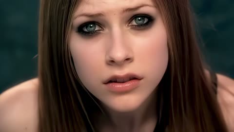 Avril Lavigne - Complicated (Official Video - Remastered)