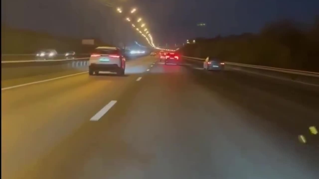 Moscow in shock — a mysterious bright green object flew over the city Early this morning,