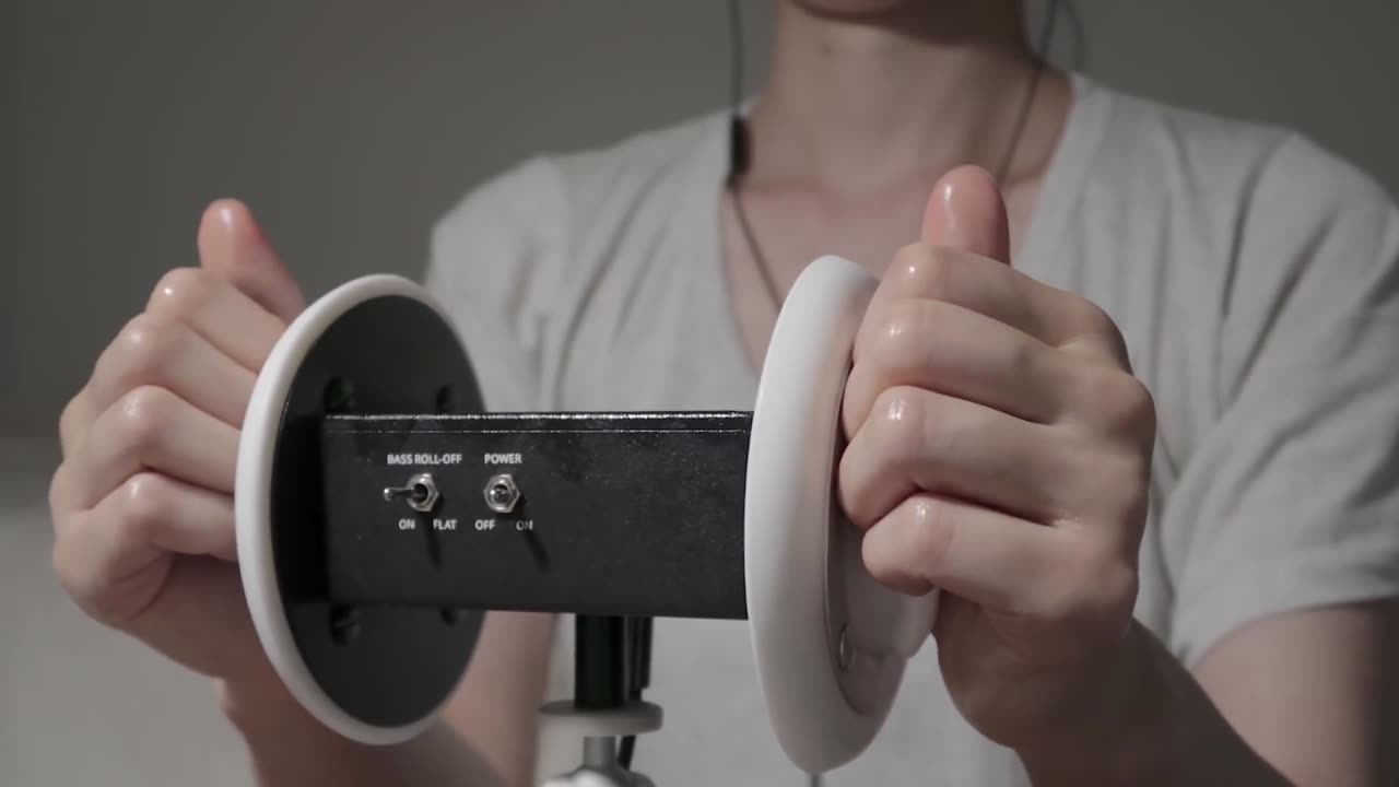 [ASMR] Cool Oil Ear Massage