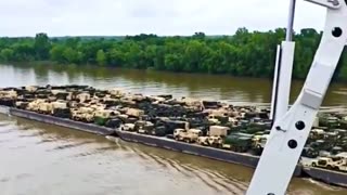 Military vehicle transport on Ohio River