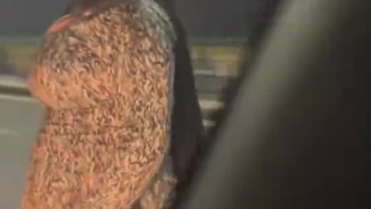 Housewife Amazing Hot Dance At Road