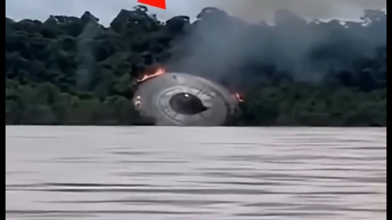 UFO Shown on Video near Amazon River