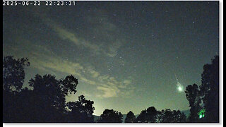 Fireball Explodes Over Georgia And Hits Home! Sign In The Heavens!