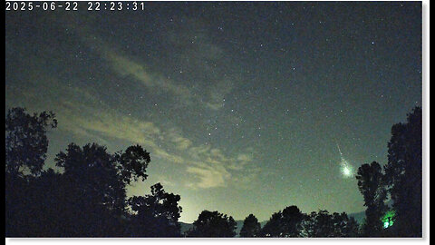 Fireball Explodes Over Georgia And Hits Home! Sign In The Heavens!
