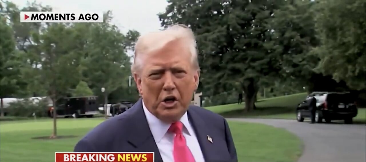 TRUMP❤️🇺🇸🥇🪽🕺ANSWER QUESTIONS🤍🇺🇸🏅🪽🎬🎤DEPARTS FOR PENNSYLVANIA💙🇺🇸🏅🪽🚁🏛️⭐️