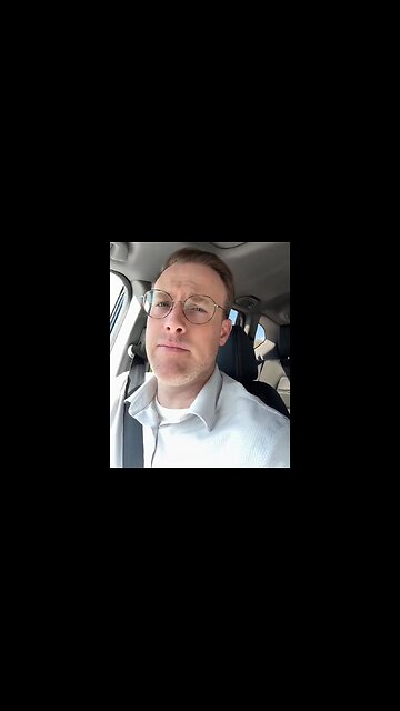 Because He Couldn't Look More Stupid, Kamala Harris Voter Thinks He Looks Smarter Every Day