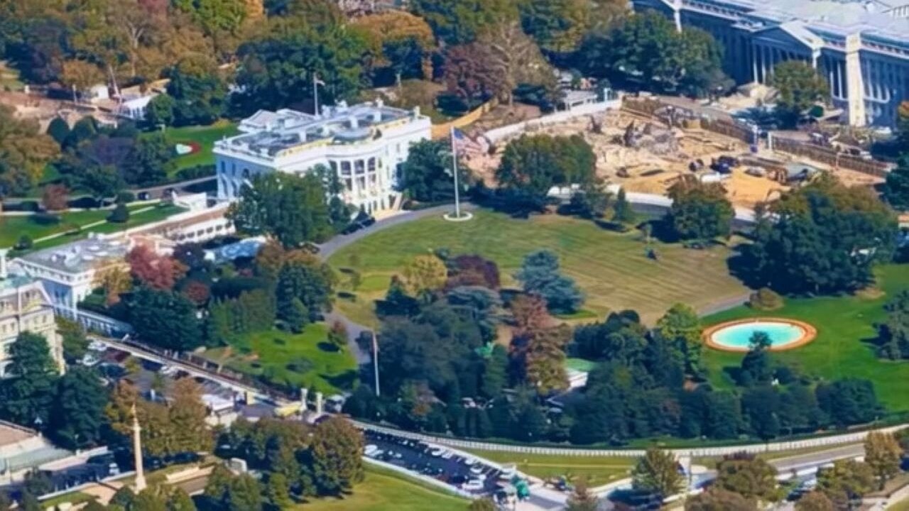 Looks Like The White House Construction Is Coming Along Pretty Well