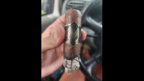 Marco V Gold Triple Maduro Cigar Review