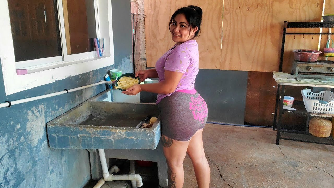 💙-AN¡¡TA prepara unas papas 🥔🥔