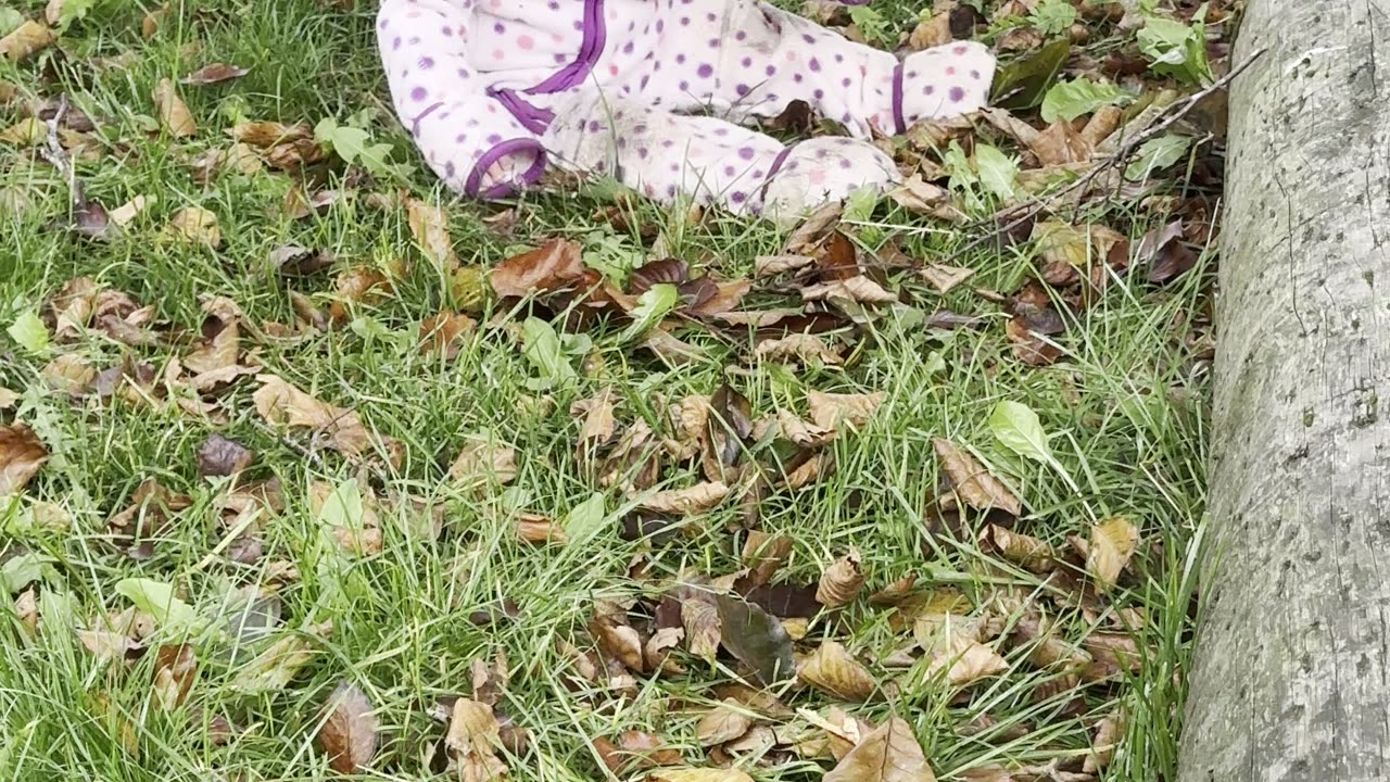 she’s almost standing all by herself 😍 baby kayla growing up so fast — proud parent moment! 💕