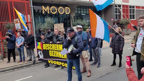 Demonstratie tegen Drag Queen voorleesmiddag Rotterdam 16-04-2023 08/17