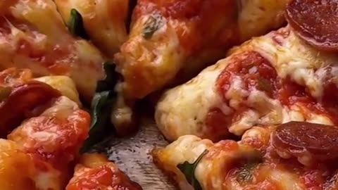 Easy Pizza Recipe That's Actually Healthy! Quick cooking recipes Pizza Food videos cooking