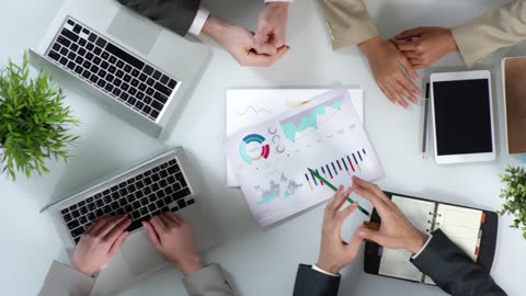 Smart Investment Strategies 2025: How to Grow Your Wealth Safely