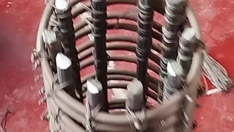 Proses pemotongan ujung padestal spiral saat di laboratorium Unmer Malang