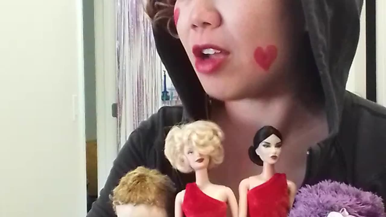 2:47 kitty 😸🐈 4