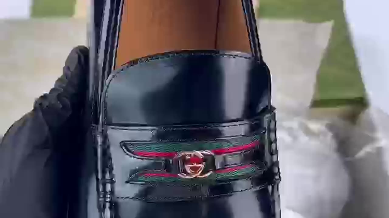 Luxury Men’s Loafer (1:1) – Interlocking-Inspired Design & Full Unboxing 👞🖤
