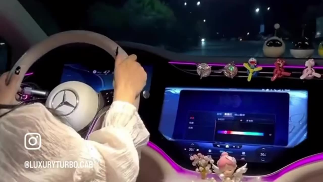 Car girl ☺️🎀