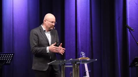 Oscar Lohuis - Hoe kun je in God geloven als er zoveel lijden in de wereld is