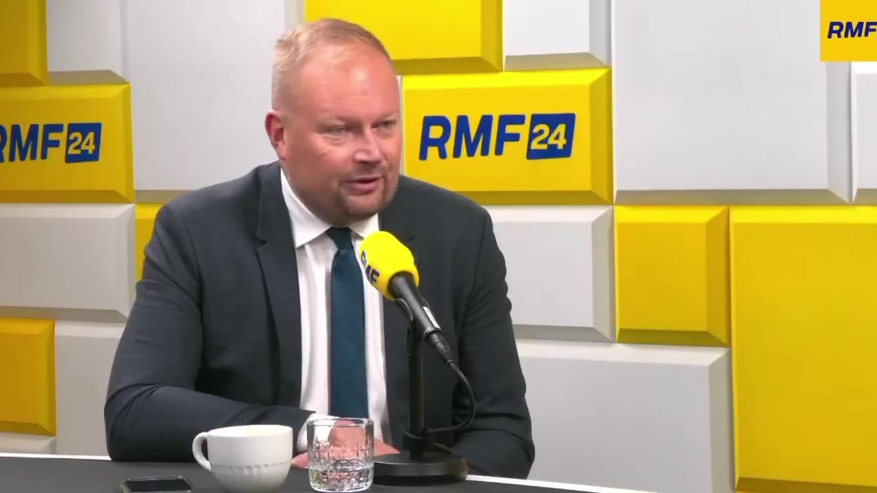 Zembaczyński mówi, że 2 miliony długu Nowoczesnej bank będzie sobie musiał wpisać