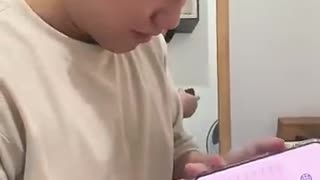 Viral: iPhone 14 Pro Max ASMR Unboxing