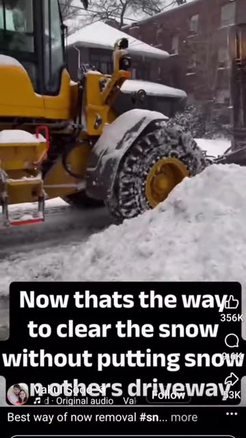 Now thats the way to clear the snow without pulling snow on others driway