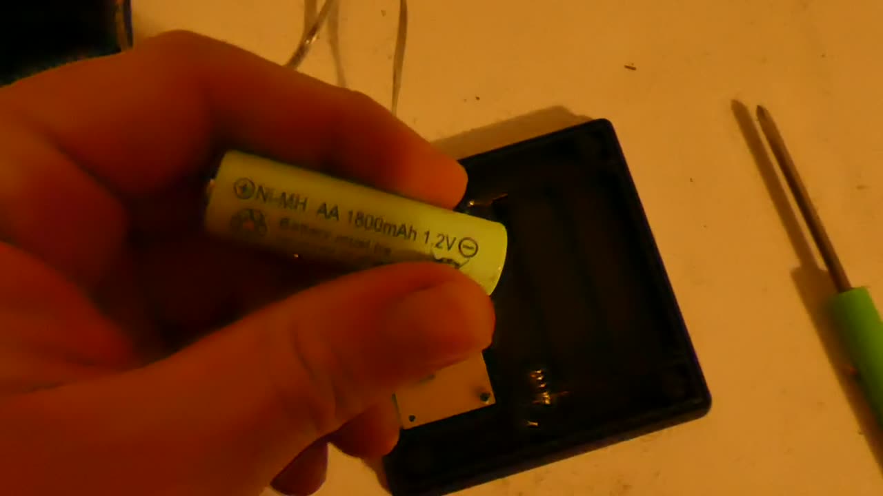 What's Inside Some Solar Lights?