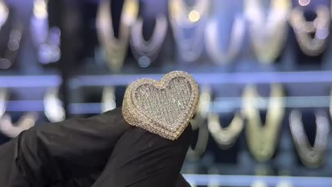 10k Gold 4.46Ctw Natural Diamond Heart Ring