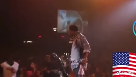 Katt Williams Confronts Mexican Heckler !!