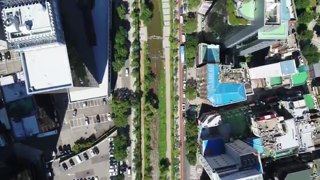 They Tore Down a Highway and Made it a River (and traffic got better)