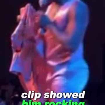 Fans Laugh at Jamal’s Jacket Mishap and Glasses Reminder on Stage