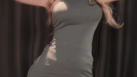 Curvy Dance Performance | Confident Moves & Stylish Vibes
