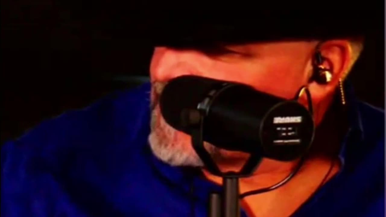 SCAMMER MELTDOWN! Best Phone Call Prank EVER!