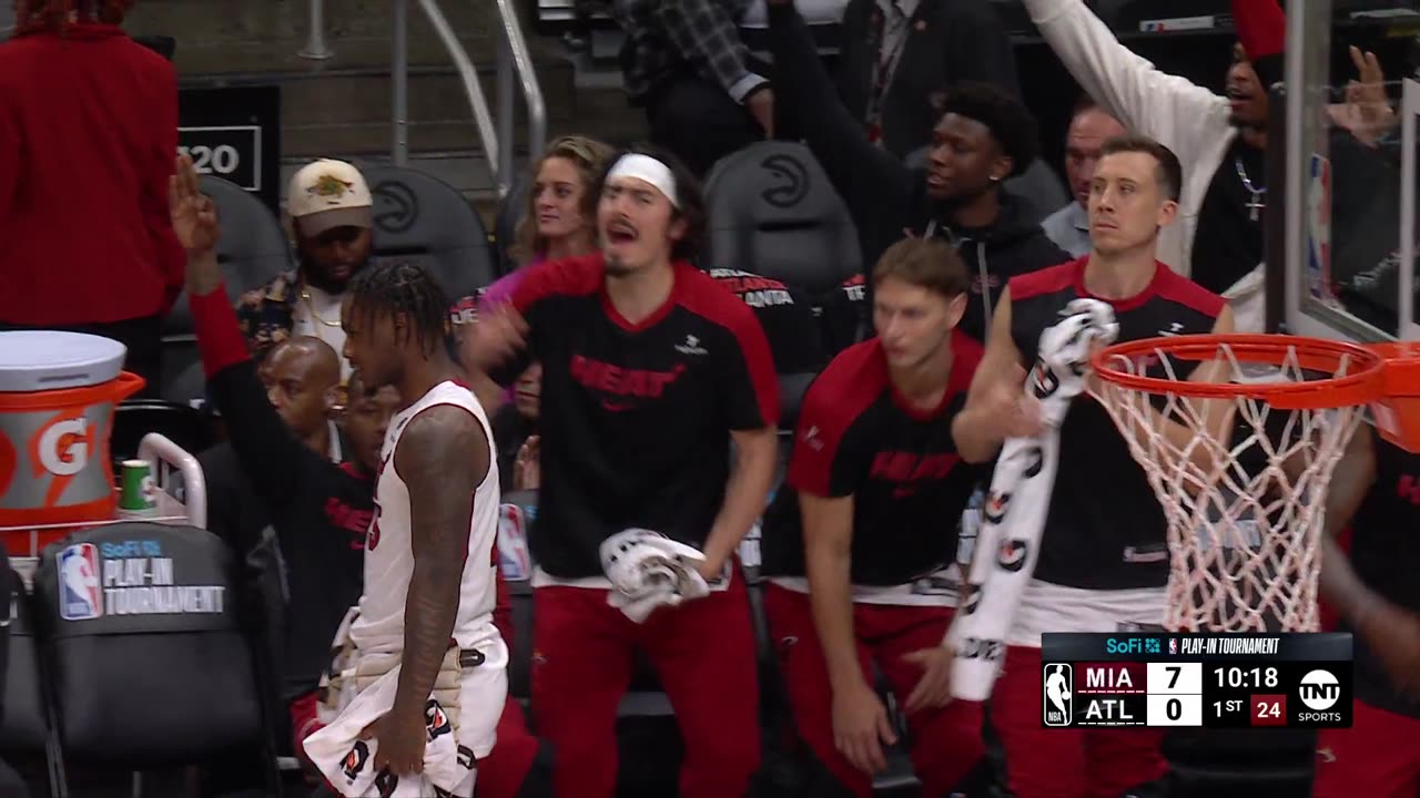 NBA - Wiggins drills the 3 as Miami jumps out to a 10-0 start 👌