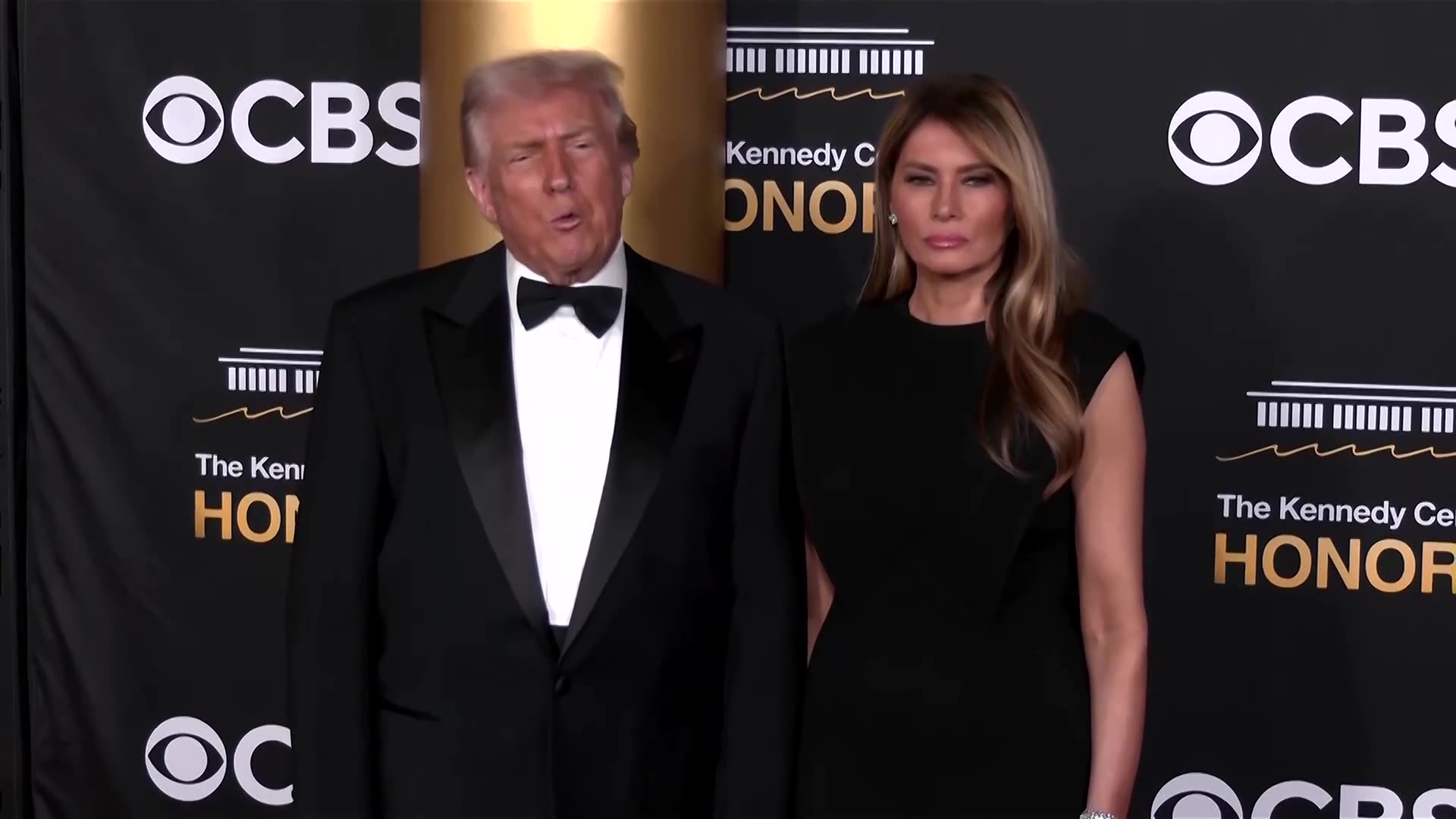 Trump says Zelenskiy hasnt read peace plan despite aides support