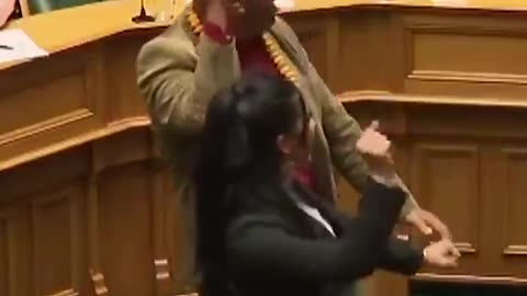 New Zealand’s youngest MP just ripped a bill and started a Haka. 🇳🇿