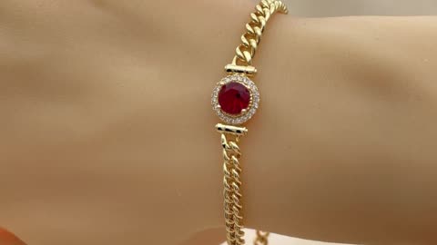 Gold bracelet designs ❤️
