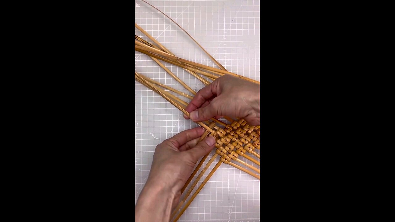 Rattan Splint Pattern Weaving