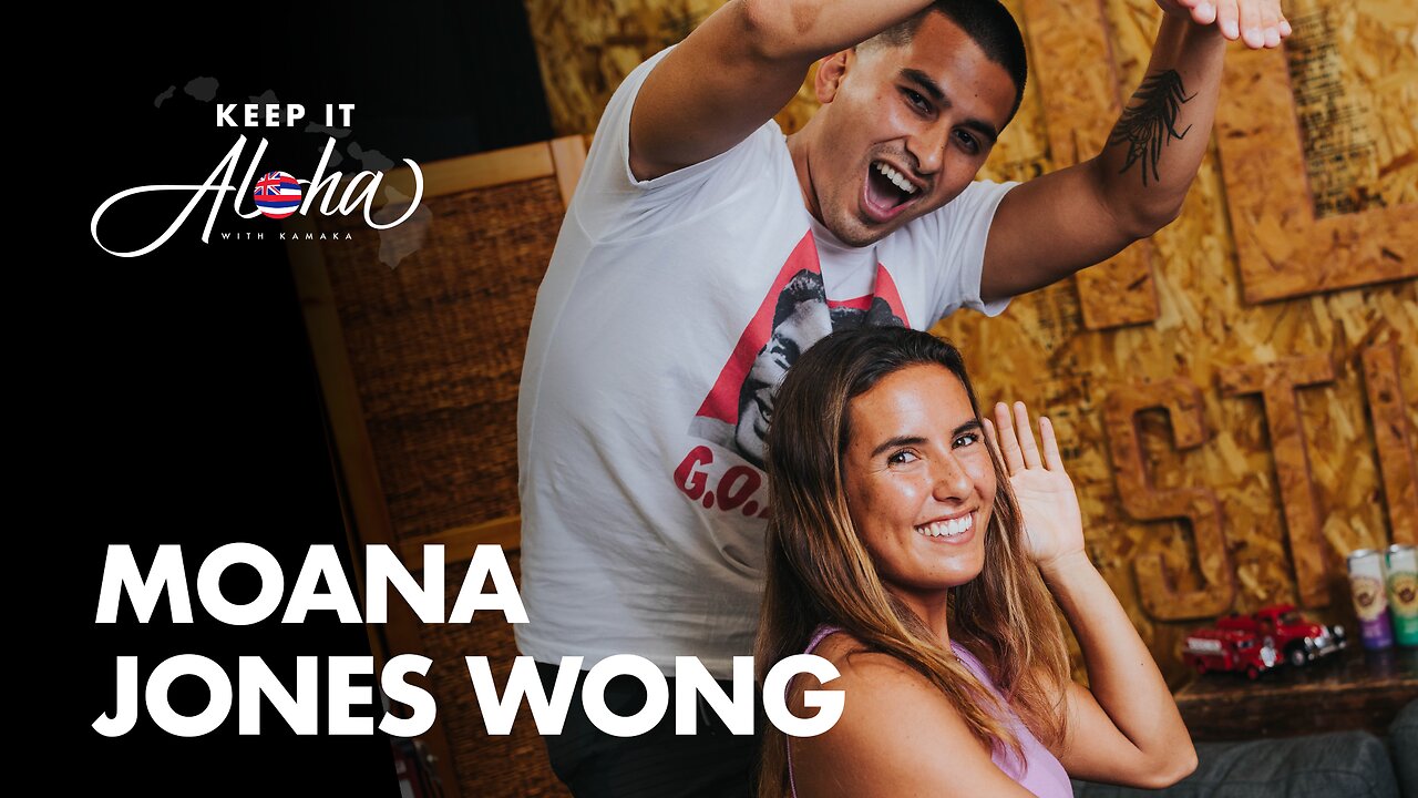 Professional surfer Moana Jones Wong says baby food is the best post-surf snack 😋