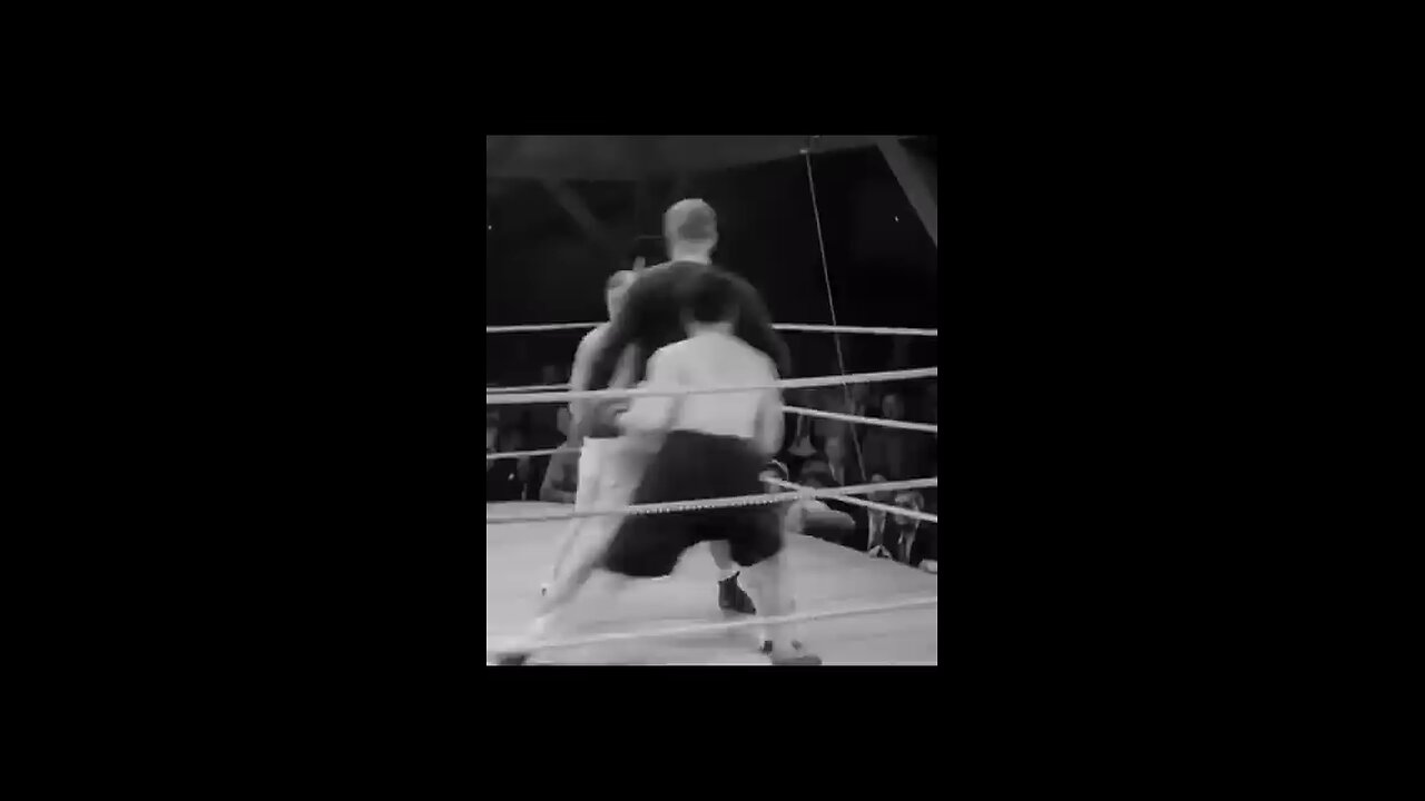 Charlie Chaplin is the most humorous boxer