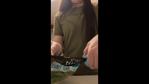 Seal Your Snacks in Seconds! | Amazon Mini Bag Sealer Unboxing & Test.