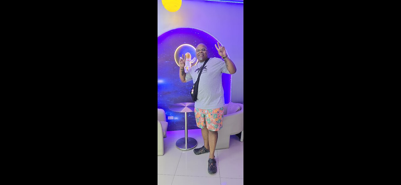 Twinn , 😎🕺🏽🇹🇭😉🥃