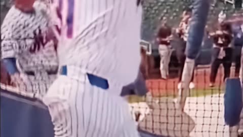 Mike piazza still has it