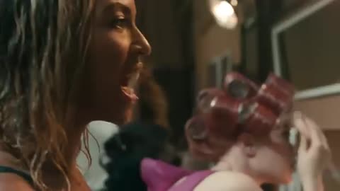 Beyoncé - Pretty Hurts (Video)