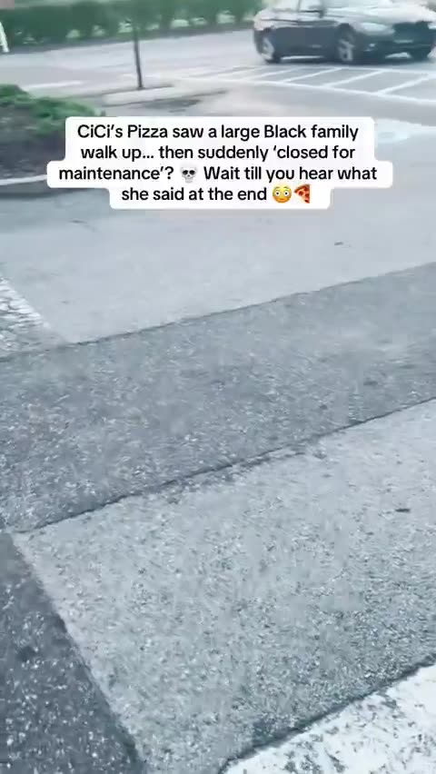 negros chimp out because CI CIs Pizza closes early